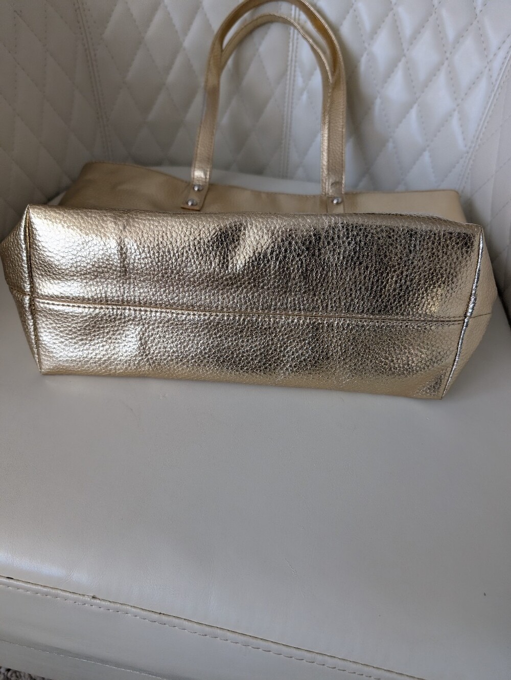 I. Chi Gold Tote - Picture 7 of 7